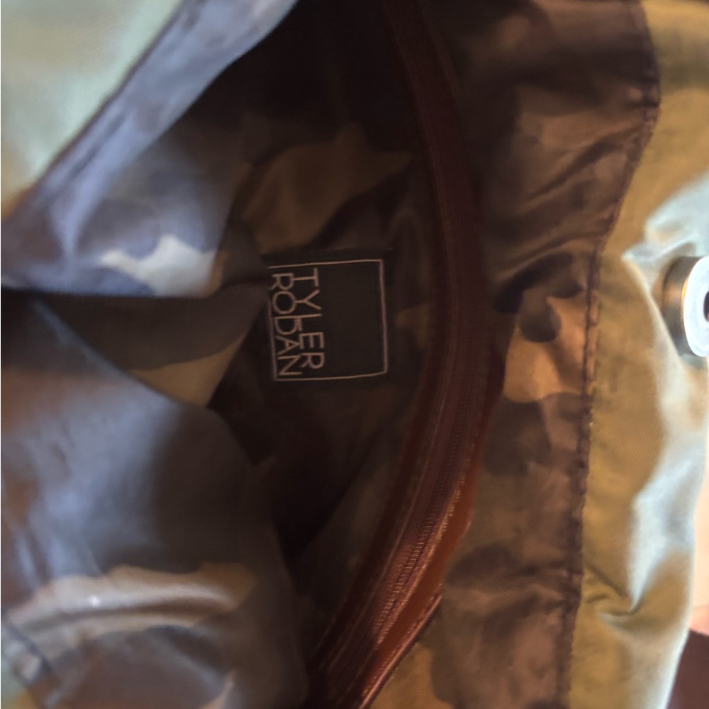 Green & Brown Nylon Tyler Rodan Tote Bag - Picture 5 of 12